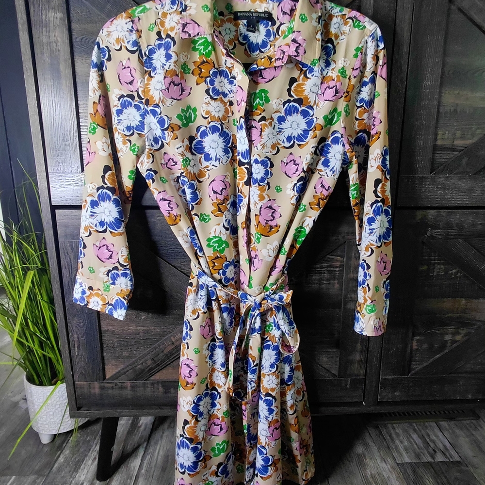 Banana Republic Belted Midi  Floral Dress